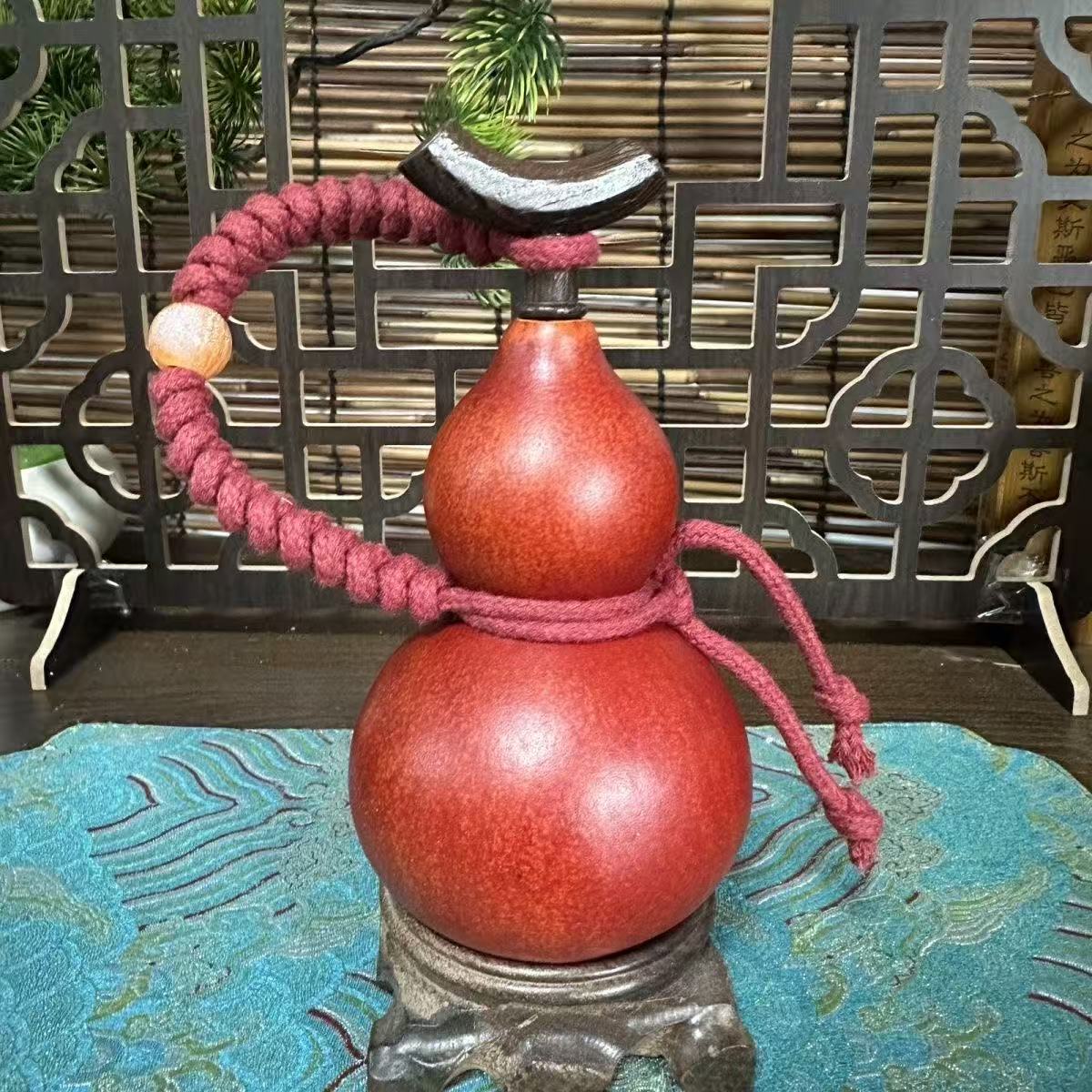 Handcrafted Lacquer Gourd - DAO&NATURE