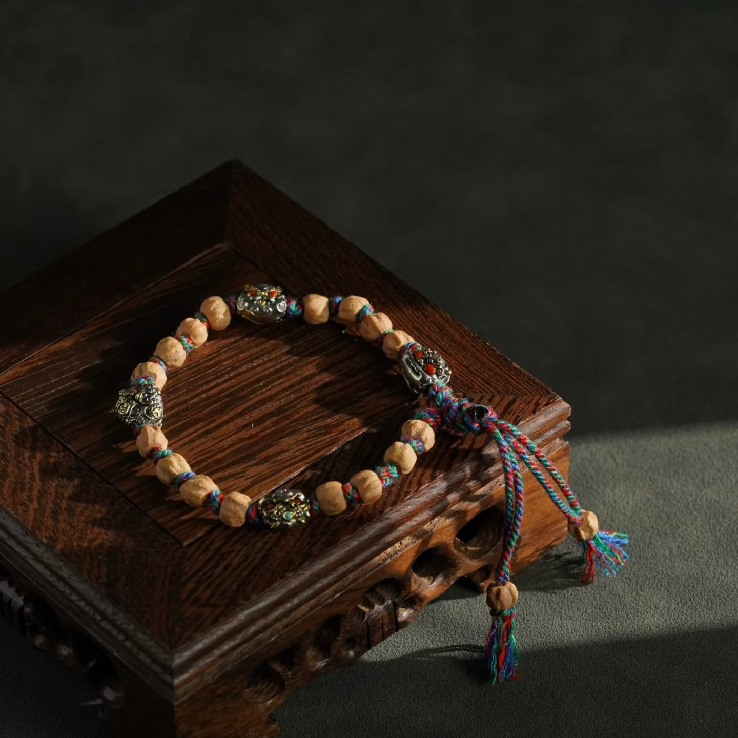 Energy-Boosting Bracelet - DAO&NATURE