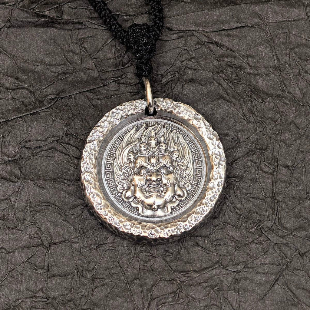Black Wealth Guardian Pendant - DAO&NATURE