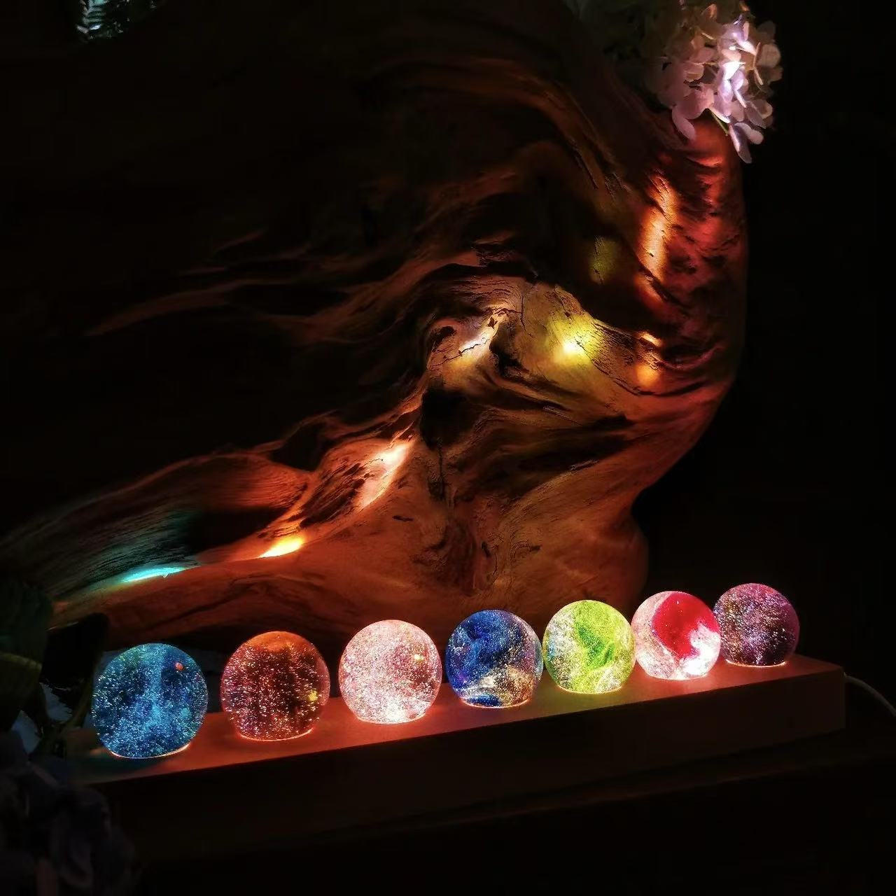 Crystal Chakra Sphere Decor - DAO&NATURE