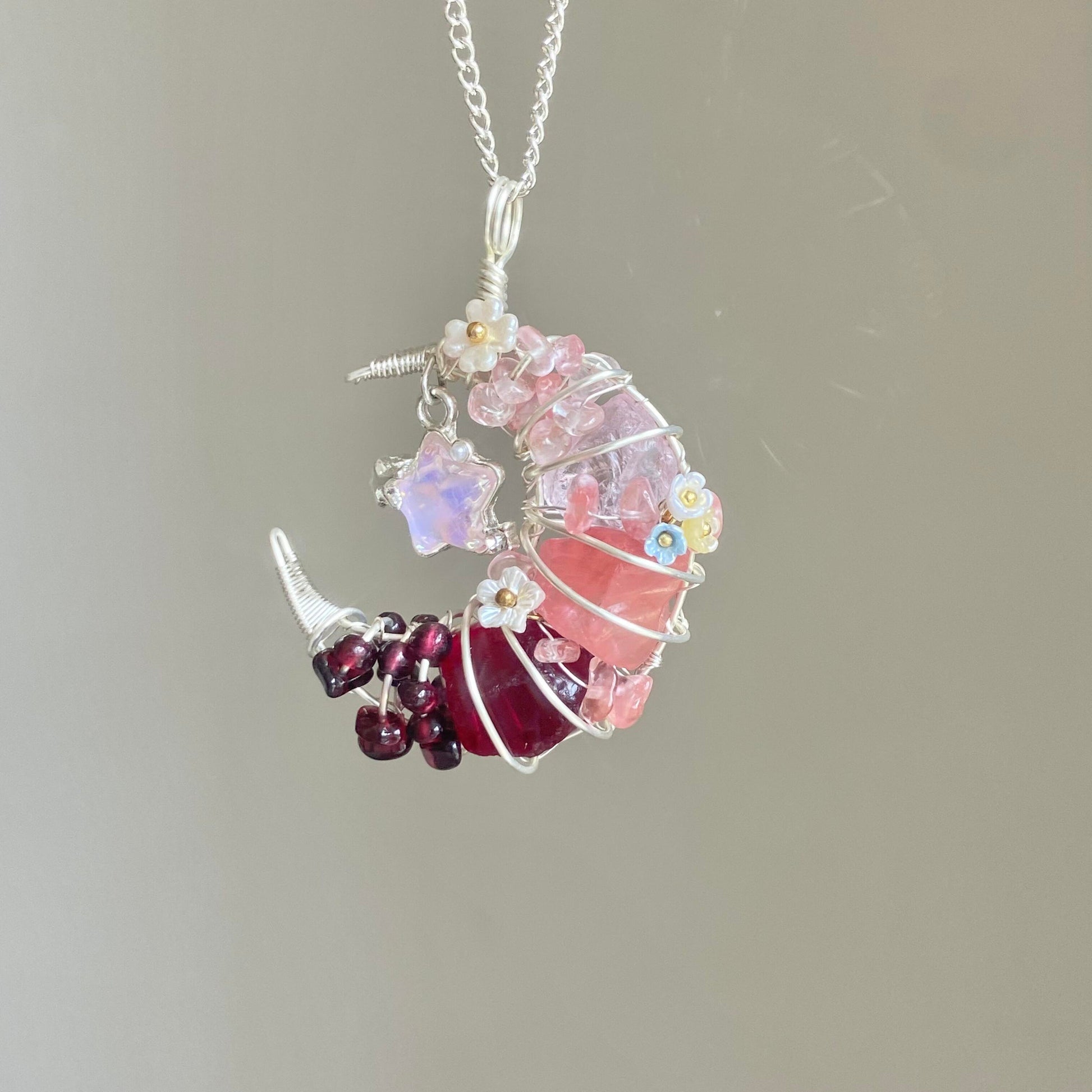 Crystal Moon Pendant Necklace - DAO&NATURE