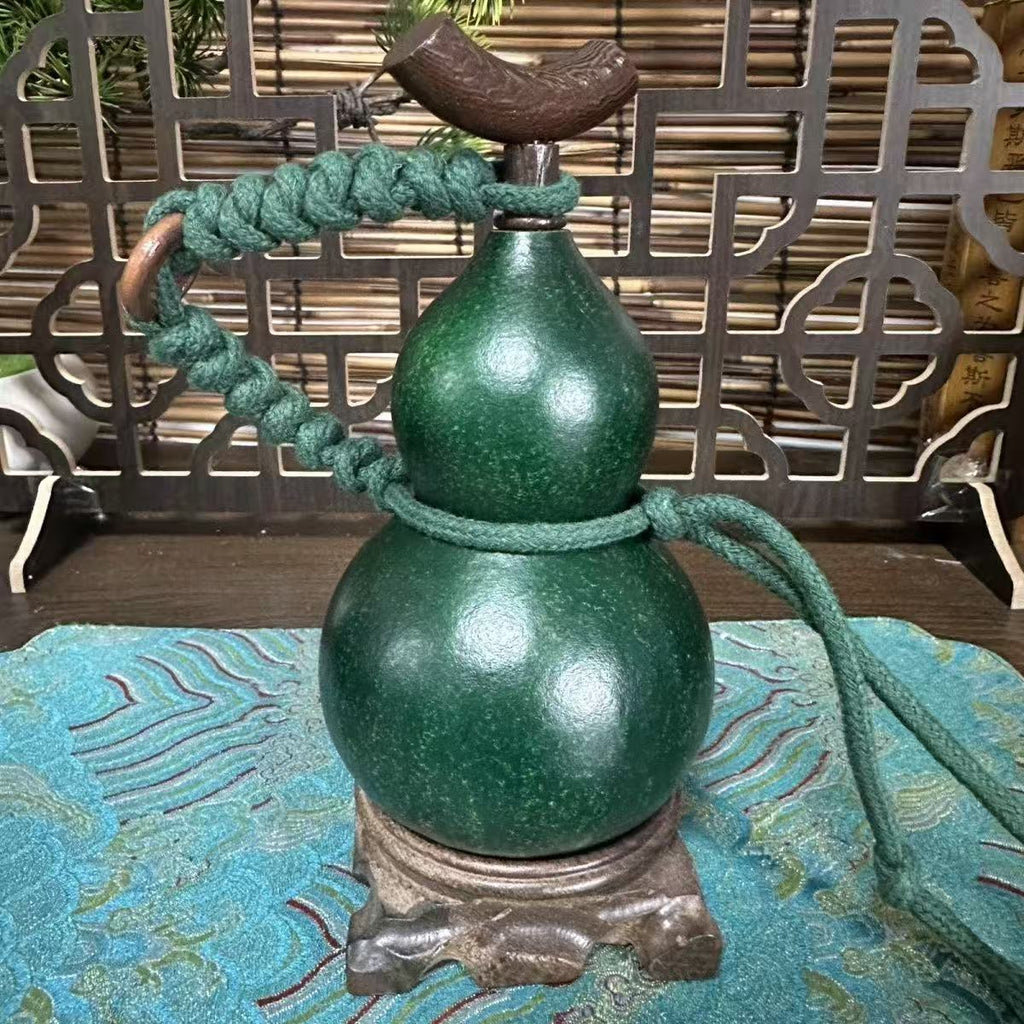 Handcrafted Lacquer Gourd - DAO&NATURE