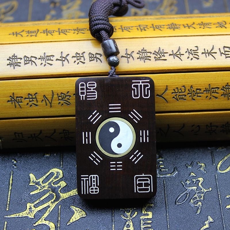 Thunderwood Amulet - DAO&NATURE