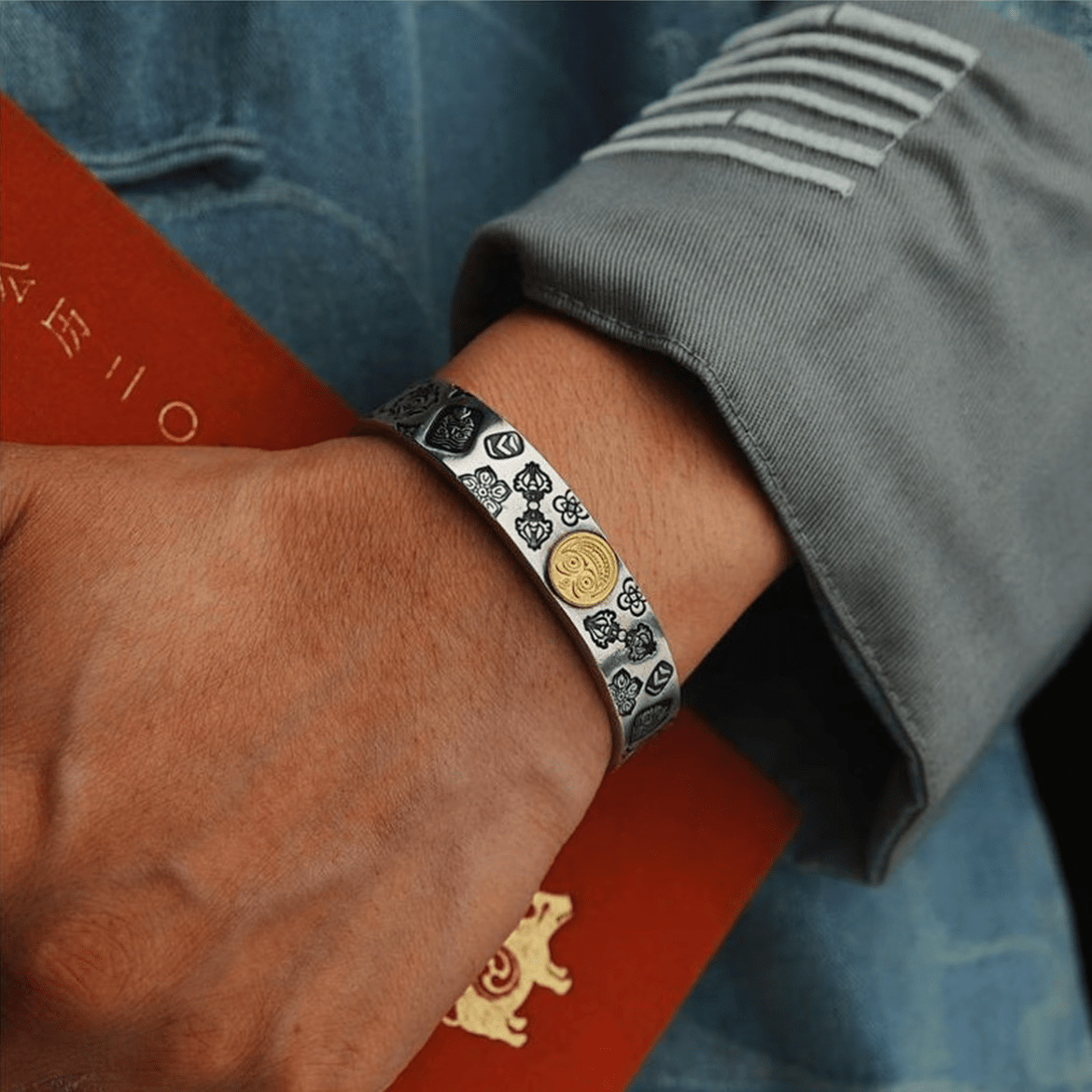 Zhakiram S925 Silver Cuff - DAO&NATURE