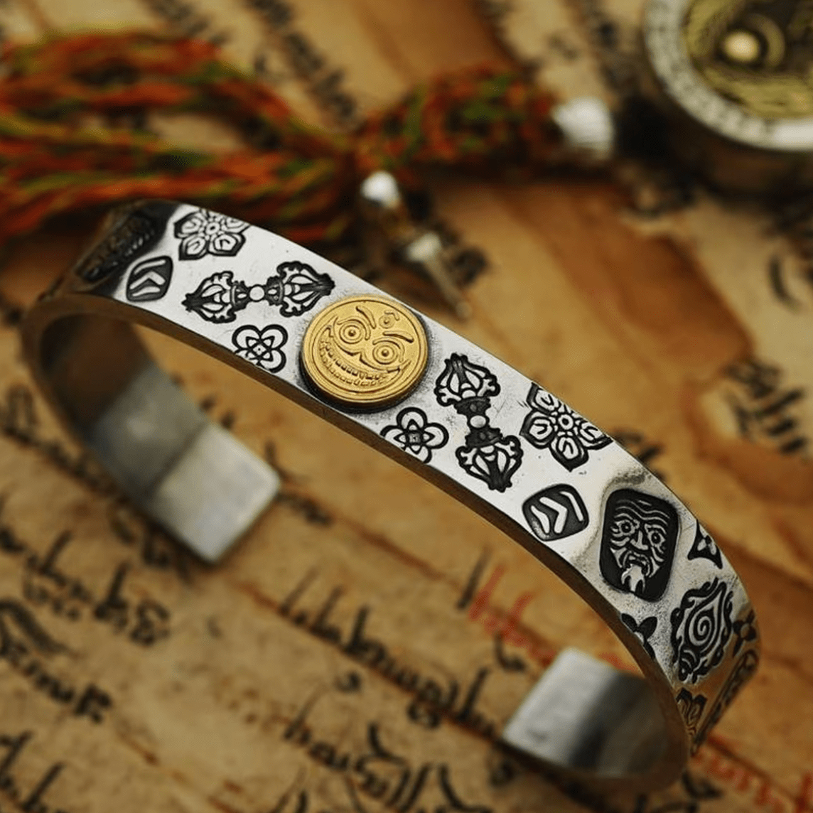 Zhakiram S925 Silver Cuff - DAO&NATURE